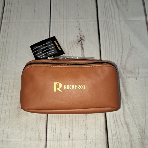 RuckerCo Toiletry Travel Bag With Handle - Picture 1 of 11